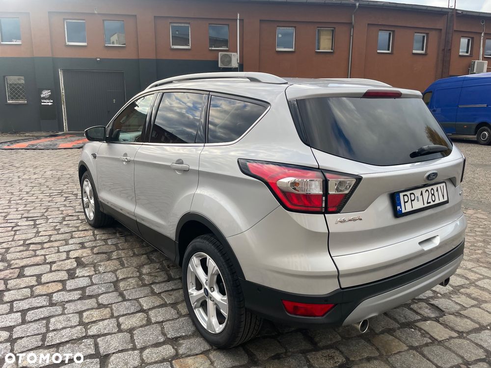 Ford Kuga 1.5 EcoBoost 2x4 Titanium - 17