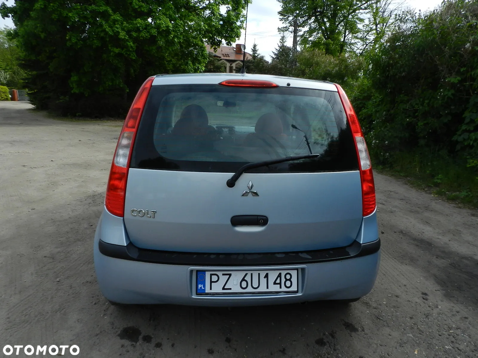 Mitsubishi Colt - 15