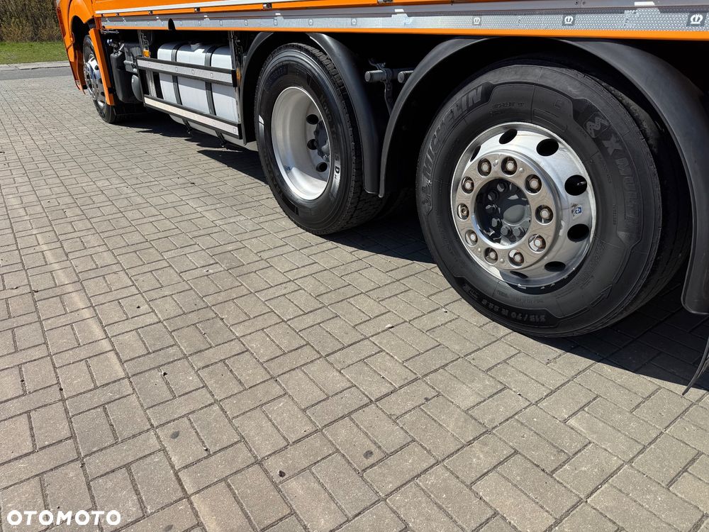 Mercedes-Benz Actros - 19