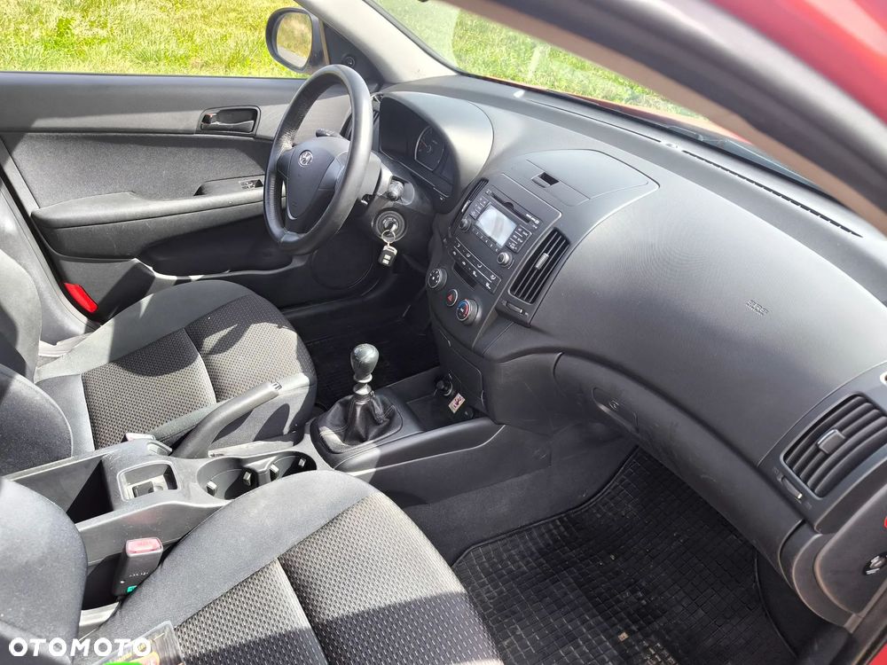 Hyundai i30 1.6 CRDi Comfort - 4