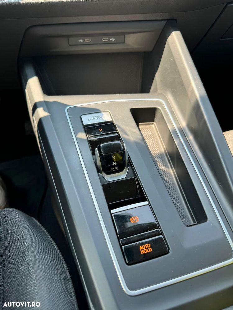 Volkswagen Golf - 11