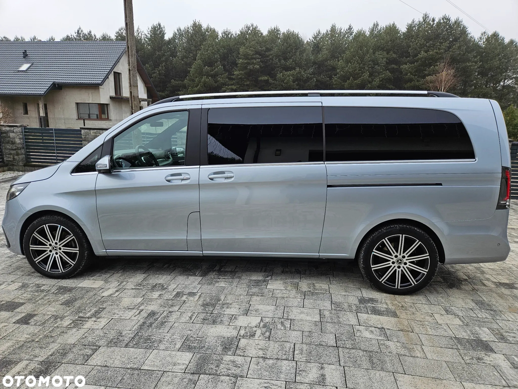 Mercedes-Benz Klasa V 300 d 9G-Tronic Avantgarde (ekstra d³) - 11