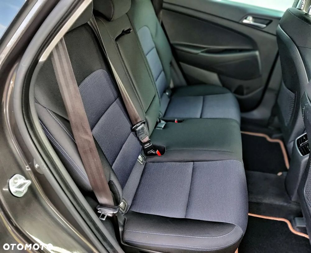 Hyundai Tucson blue 1.6 GDi 2WD Navi - 23