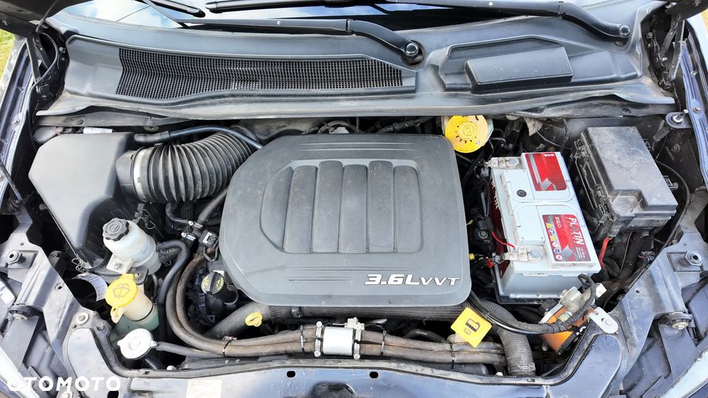 Dodge Grand Caravan - 35