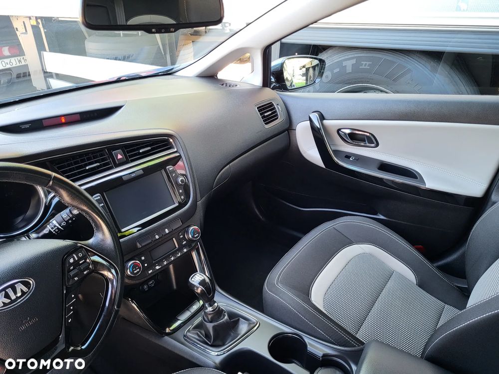 Kia Ceed 1.4 L Business Line Plus - 19