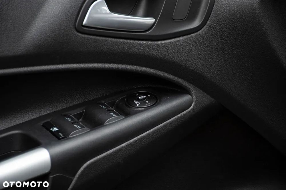 Ford Tourneo Connect Grand 1.6 TDCi Titanium - 18