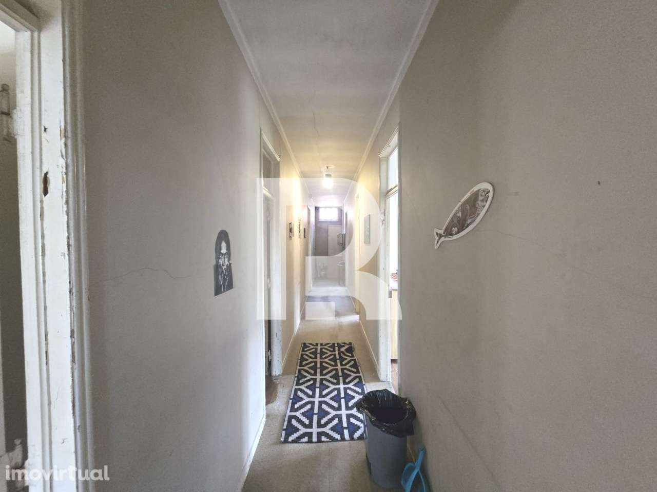 Prédio de 3 pisos comércio e habitação, com licença AL em S. Pedr - Grande imagem: 5/19