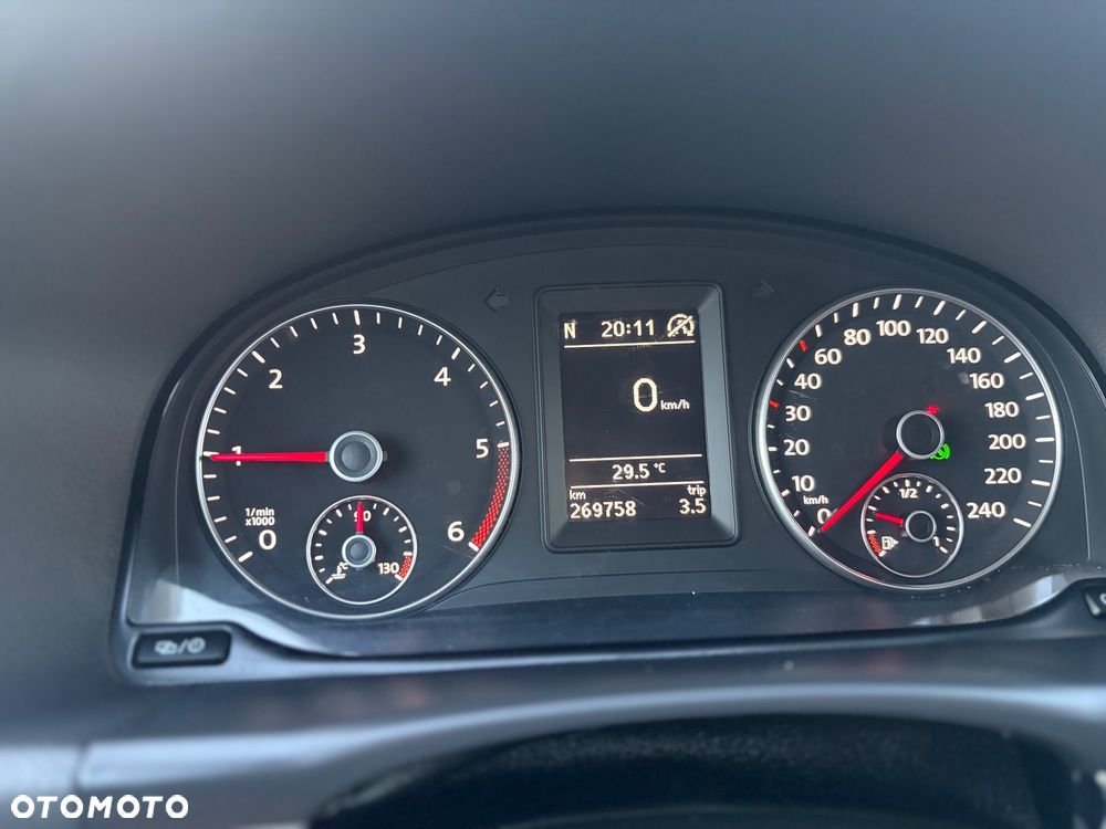 Volkswagen Touran 2.0 TDI DPF DSG Life - 8