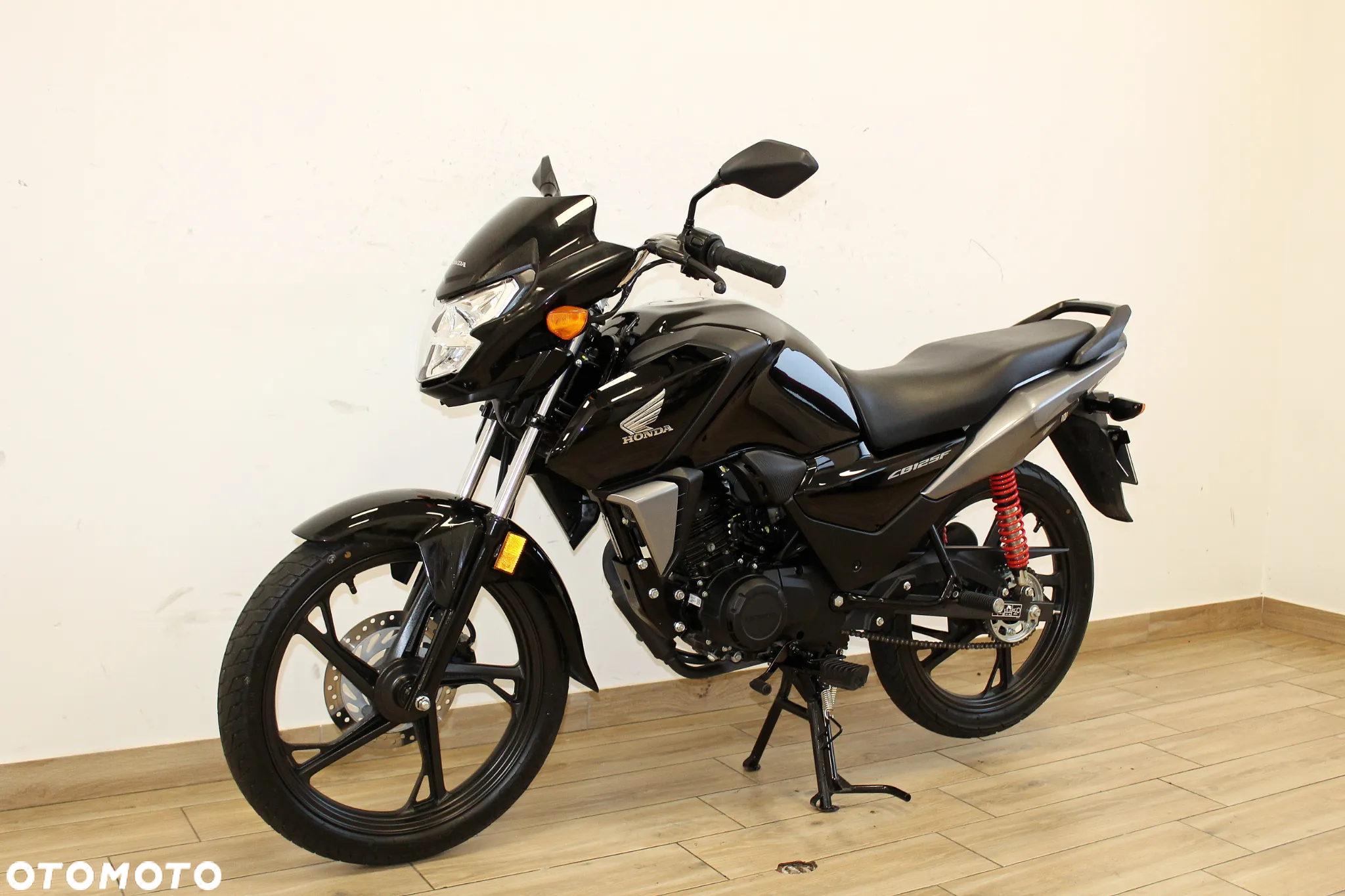 Honda CBF - 4