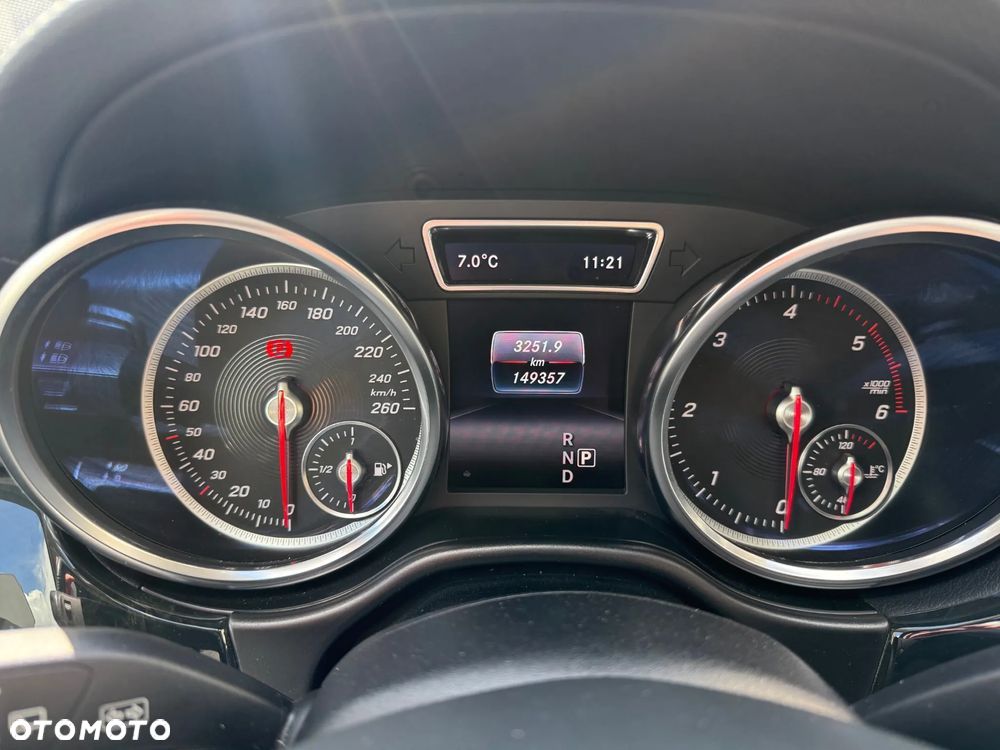 Mercedes-Benz GLE 350 d 4-Matic - 12