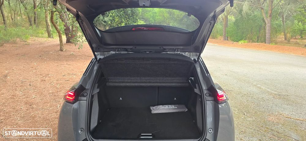 Peugeot 2008 1.2 Hybrid Allure e-DCS6 - 8
