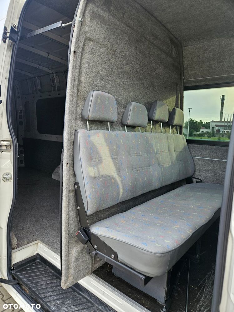 Volkswagen Crafter - 6