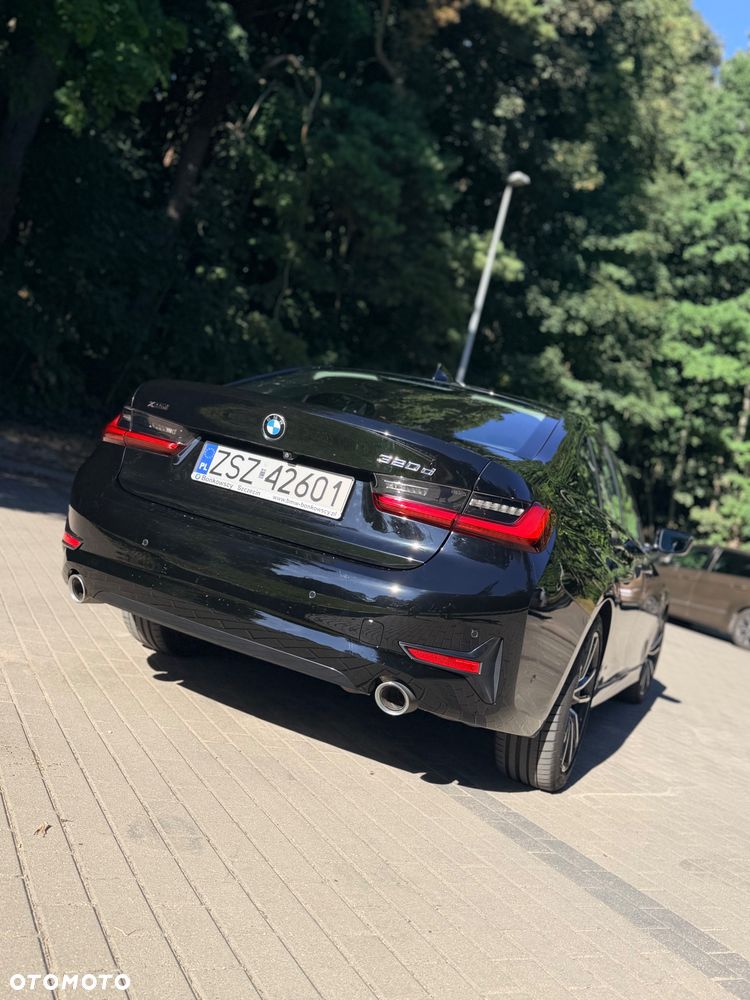 BMW Seria 3 320d Sport Line - 15