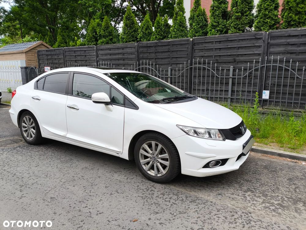Honda Civic 1.8 Executive - 3