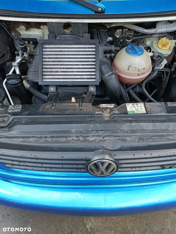 Volkswagen Multivan - 4