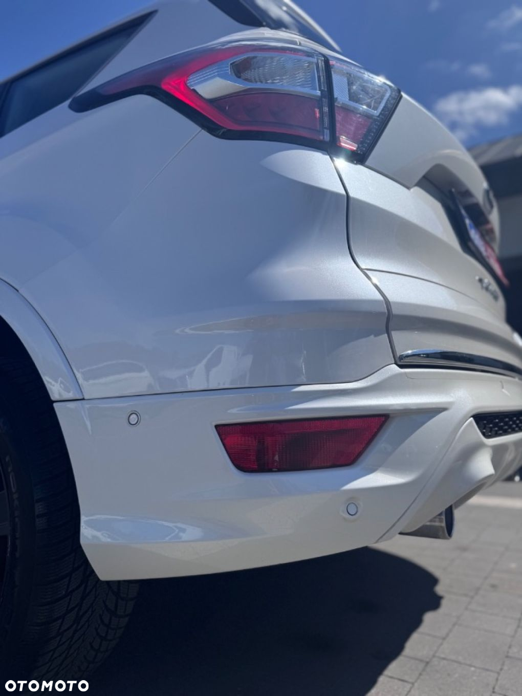 Ford Kuga - 12