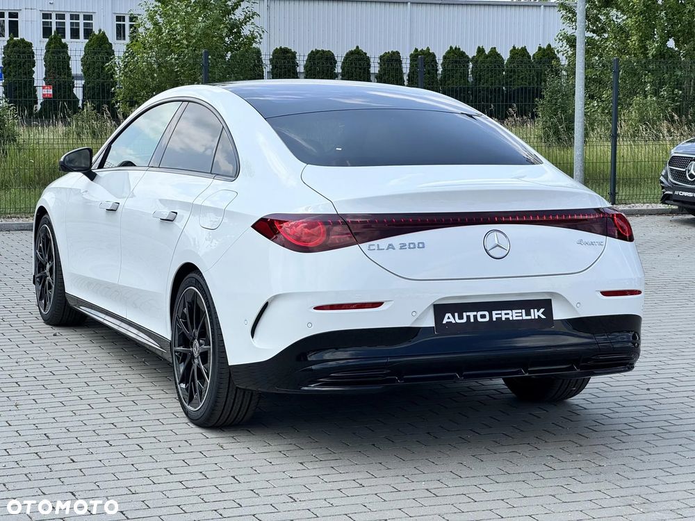 Mercedes-Benz CLA 200 mHEV 4-Matic 8G-DCT - 12