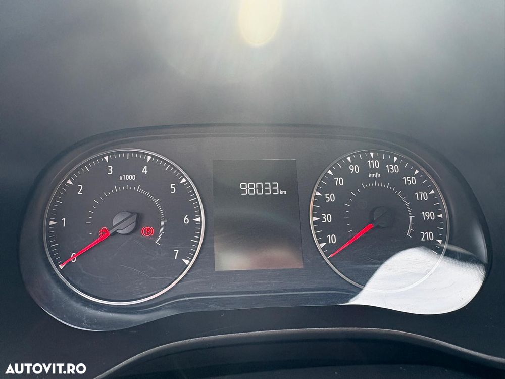 Dacia Logan TCe 90 CVT Comfort - 4