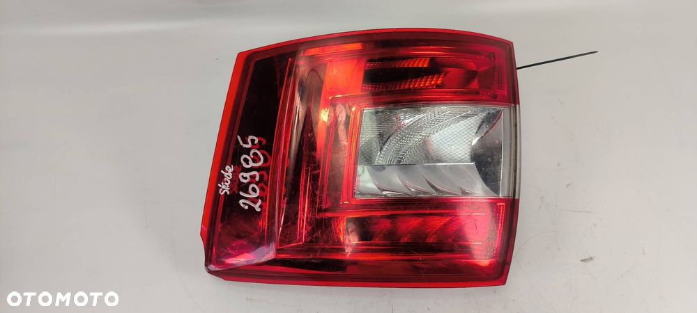LAMPA PRAWA TYŁ SKODA OCTAVIA III 5E9945096A - 2