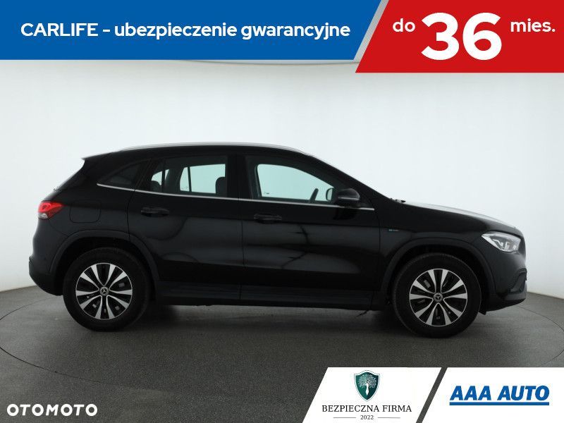 Mercedes-Benz GLA - 7