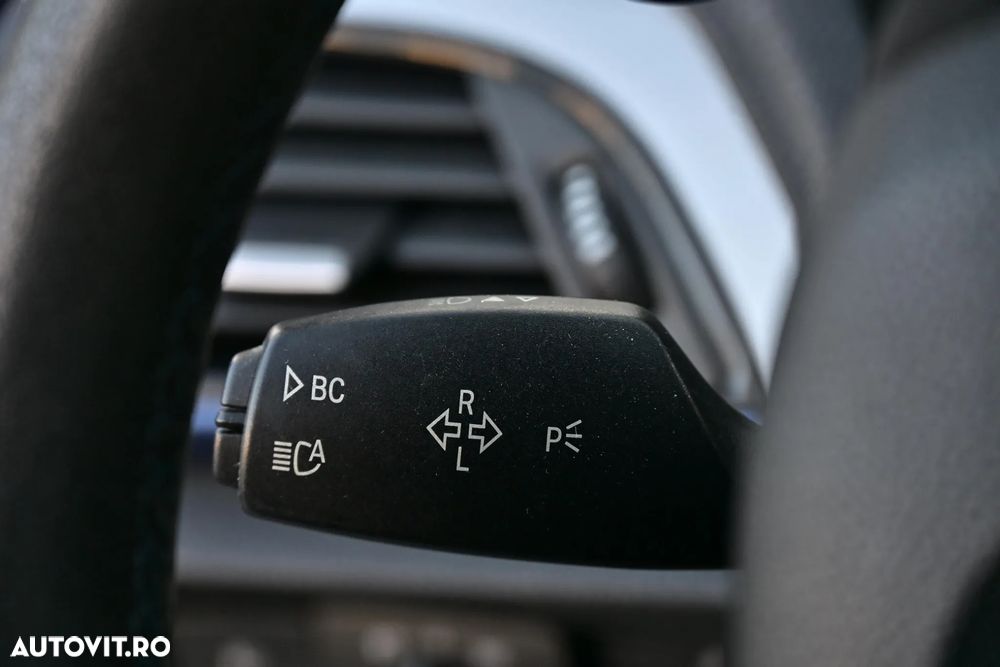 BMW Seria 1 120d Aut. - 19