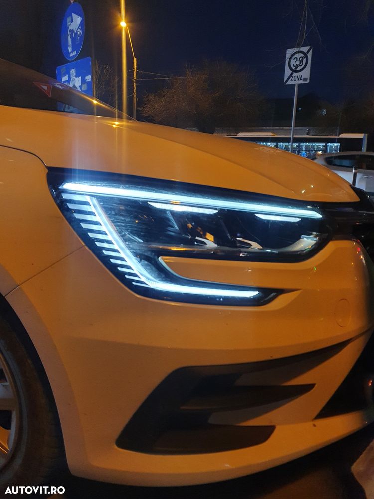 Renault Megane - 8