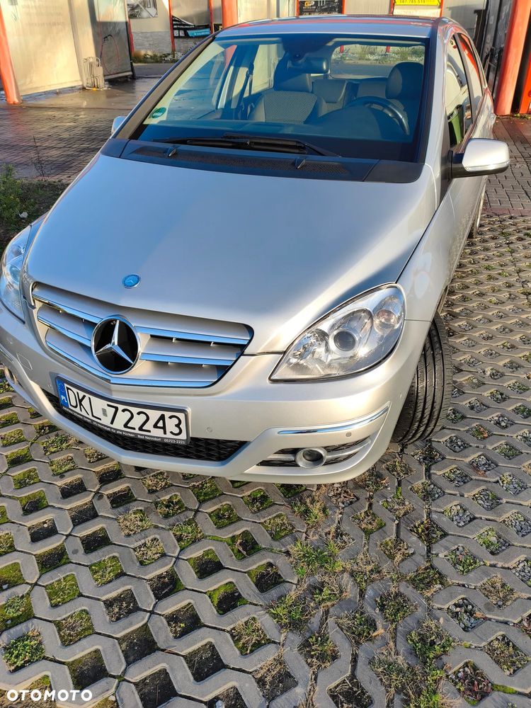 Mercedes-Benz B-Class 2009 photo 3