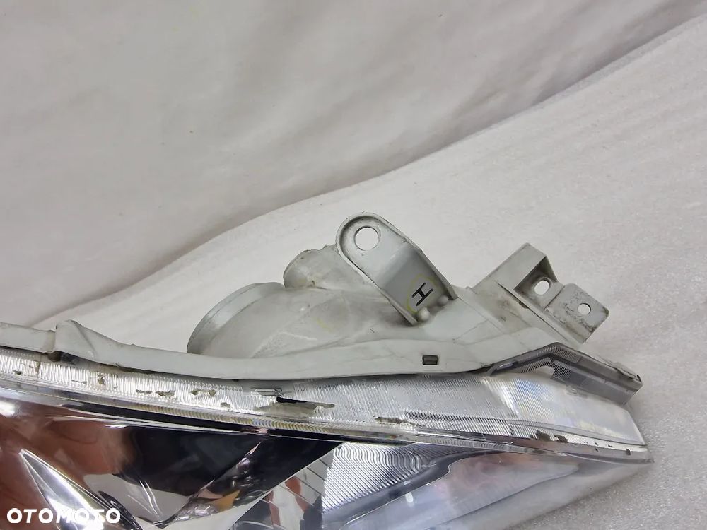 TOYOTA LAND CRUISER / LANDCRUISER 03-08 PRAWA LAMPA PRZEDNIA PRZÓD , NR KOITO 60-95 , NR AUKCJI LL258 - 10