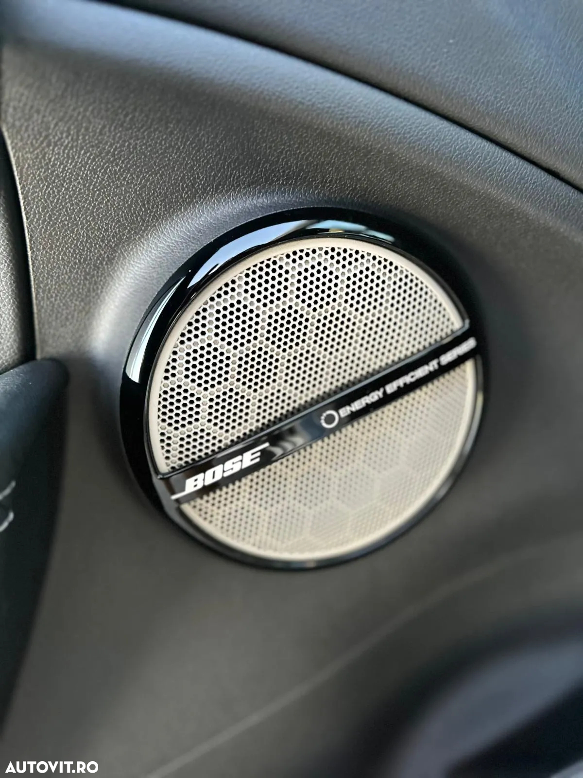Renault Megane ENERGY dCi 110 Start & Stop Bose Edition - 6