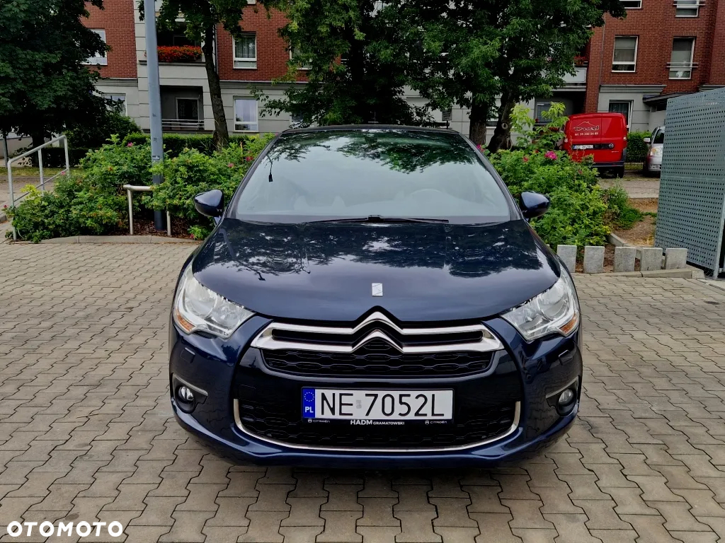 Citroën DS4 1.6 e-HDi SoChic MCP - 11