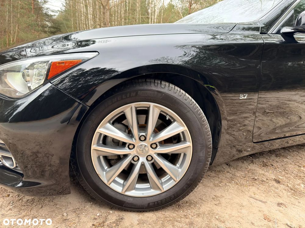 Infiniti Q50 - 8