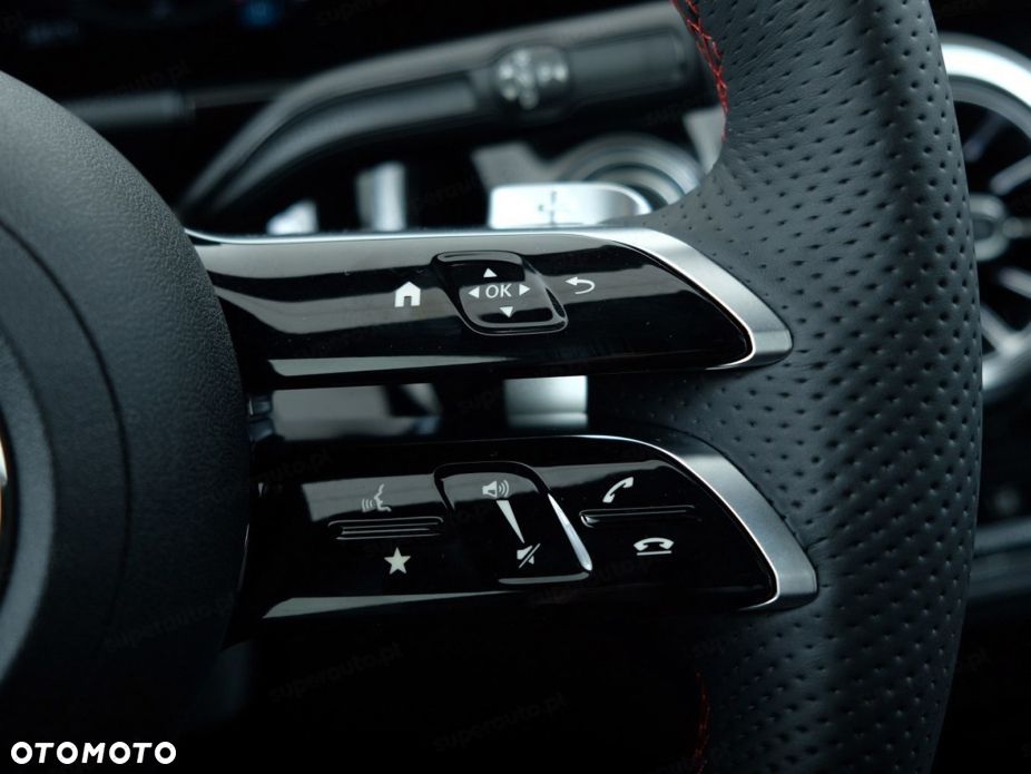 Mercedes-Benz GLA 200 AMG Line - 10