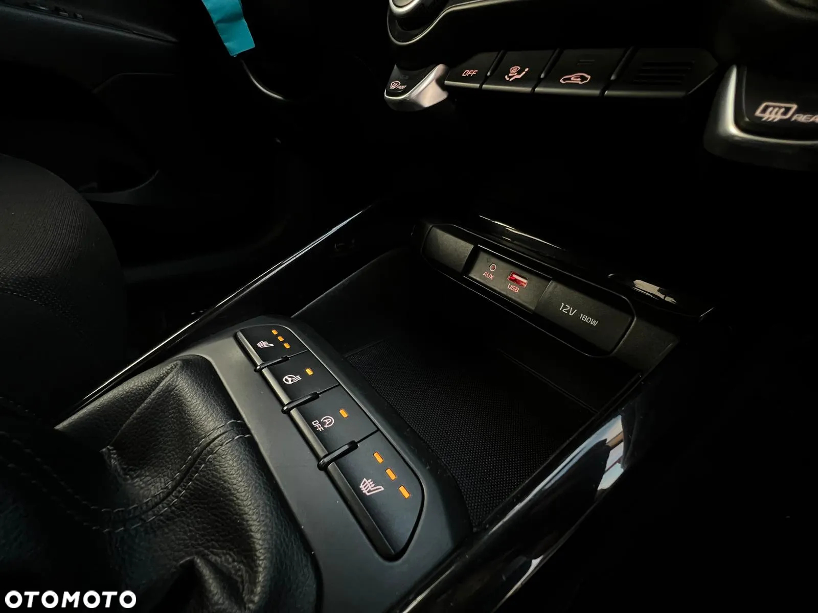 Kia Rio 1.4 L - 23