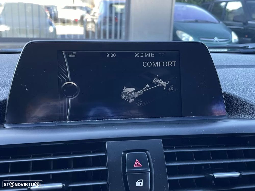 BMW 116 d EDynamics Line Urban - 34