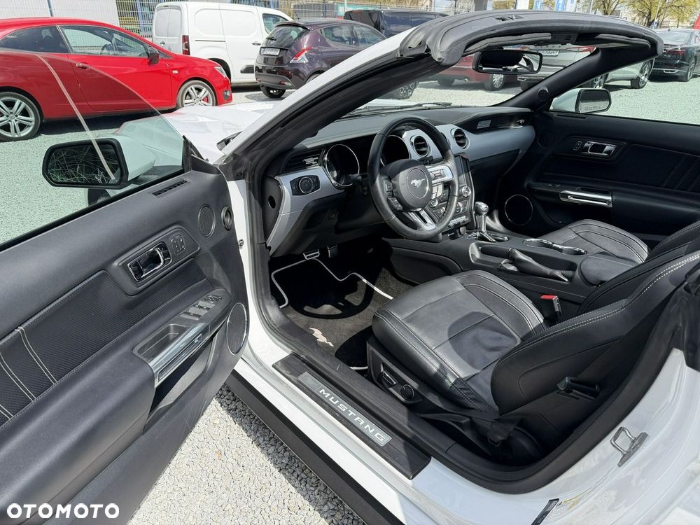 Ford Mustang - 14