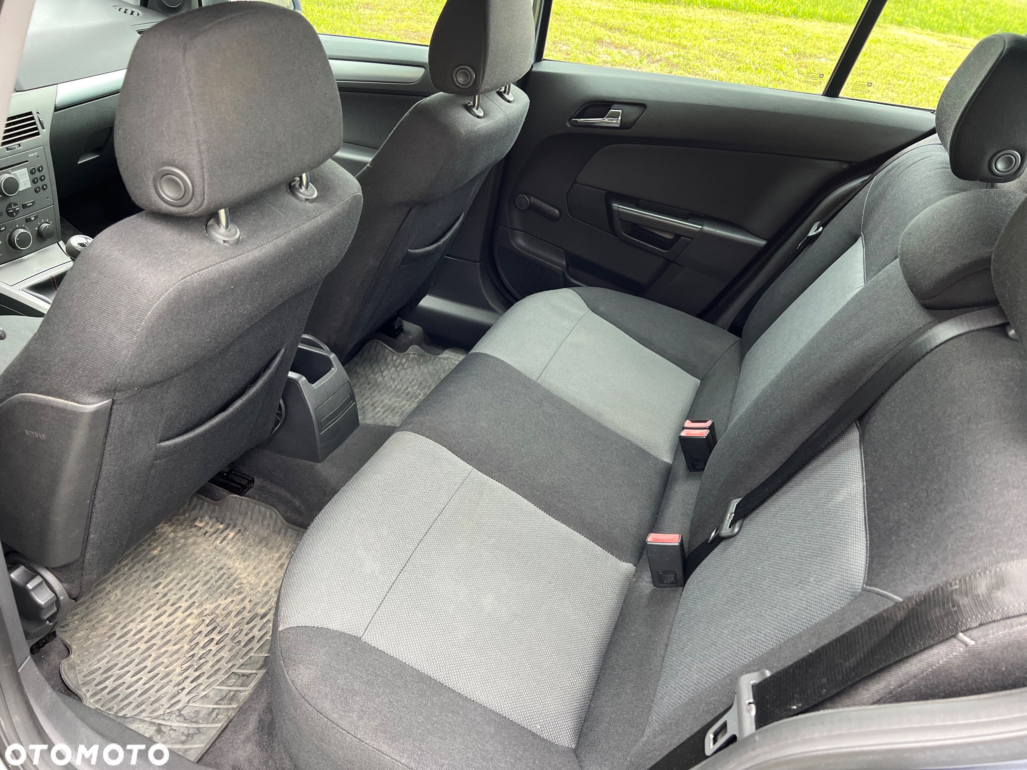 Opel Astra 1.9 CDTI DPF Edition - 10