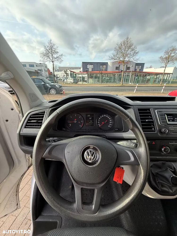 Volkswagen Transporter T6 - 6