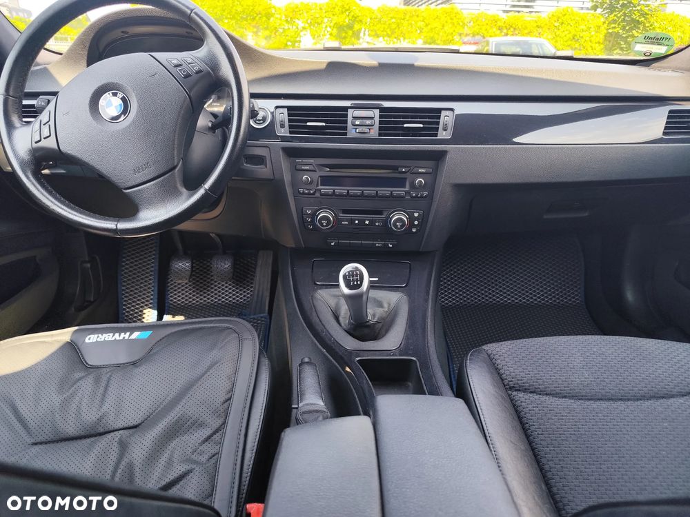 BMW Seria 3 - 10