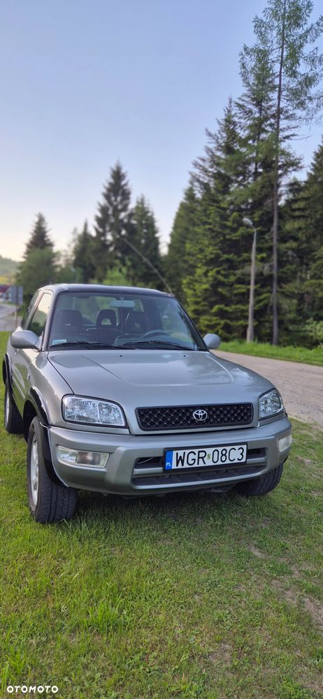 Toyota RAV4 - 2