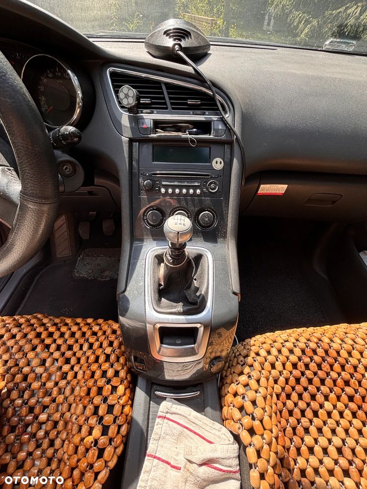 Peugeot 5008 2.0 HDi Premium - 4