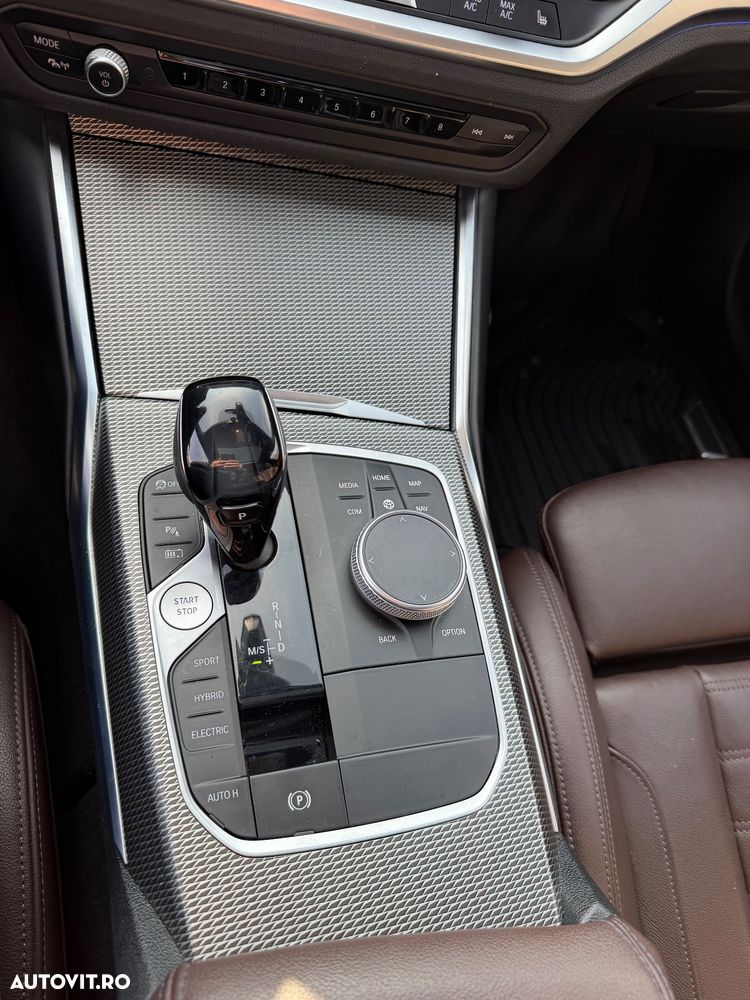 BMW Seria 3 320e AT PHEV - 22