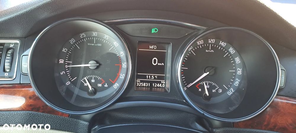 Skoda Superb 2.0 TDI Green tec Elegance - 6