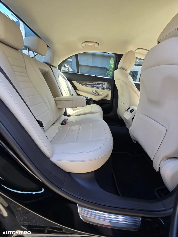 Mercedes-Benz E - 11