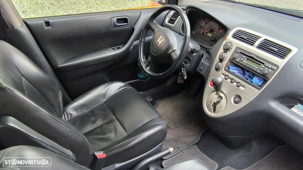 Honda Civic 1.6 ES Automatic - 3