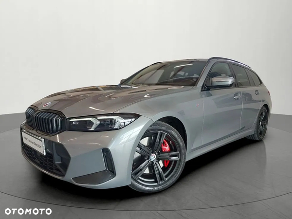 BMW Seria 3 330d xDrive M Sport sport