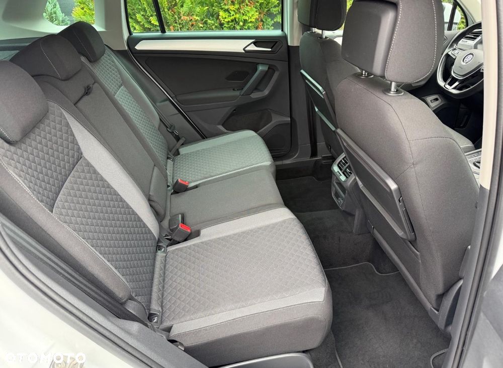 Volkswagen Tiguan 2.0 TDI SCR 4Motion (BlueMotion Techn.) DSG Comfortline - 12