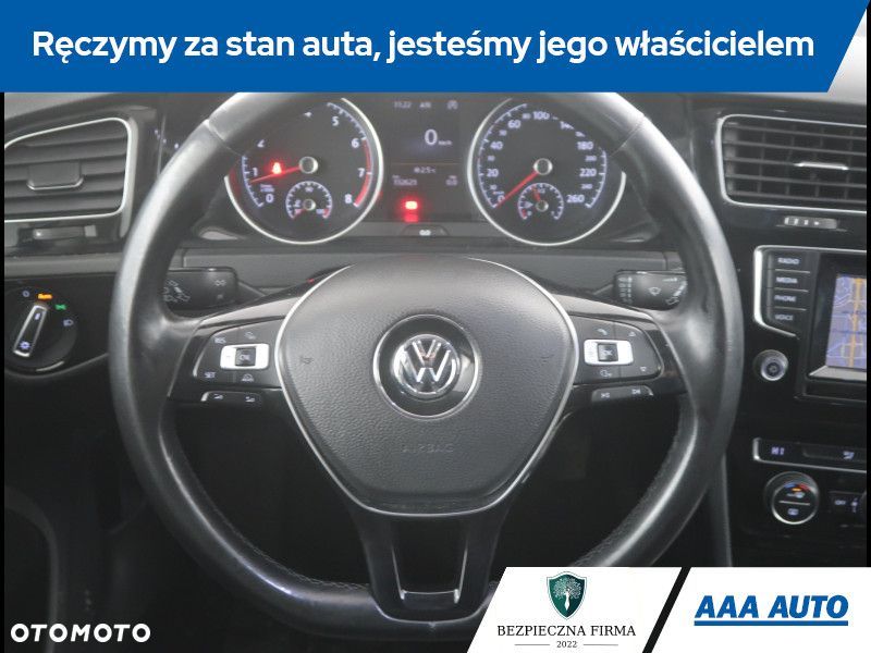 Volkswagen Golf - 17