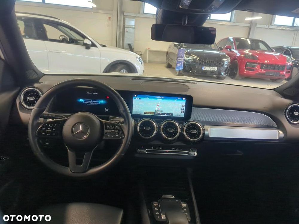 Mercedes-Benz GLB 200 7G-DCT - 7