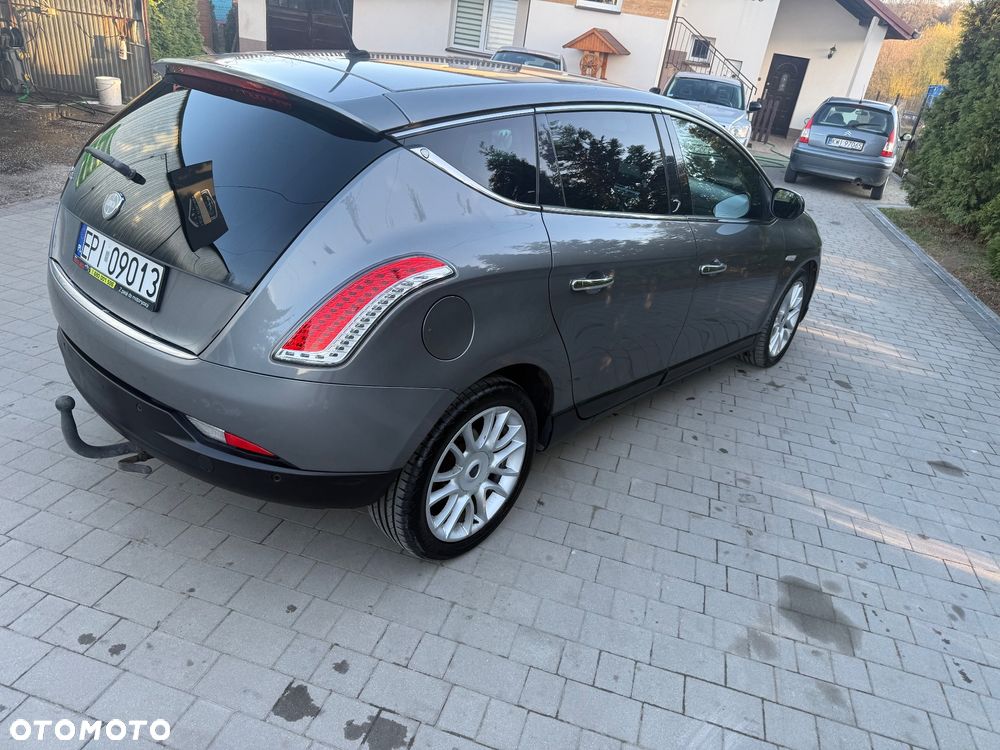 Lancia Delta 1.6 MJ Silver - 8