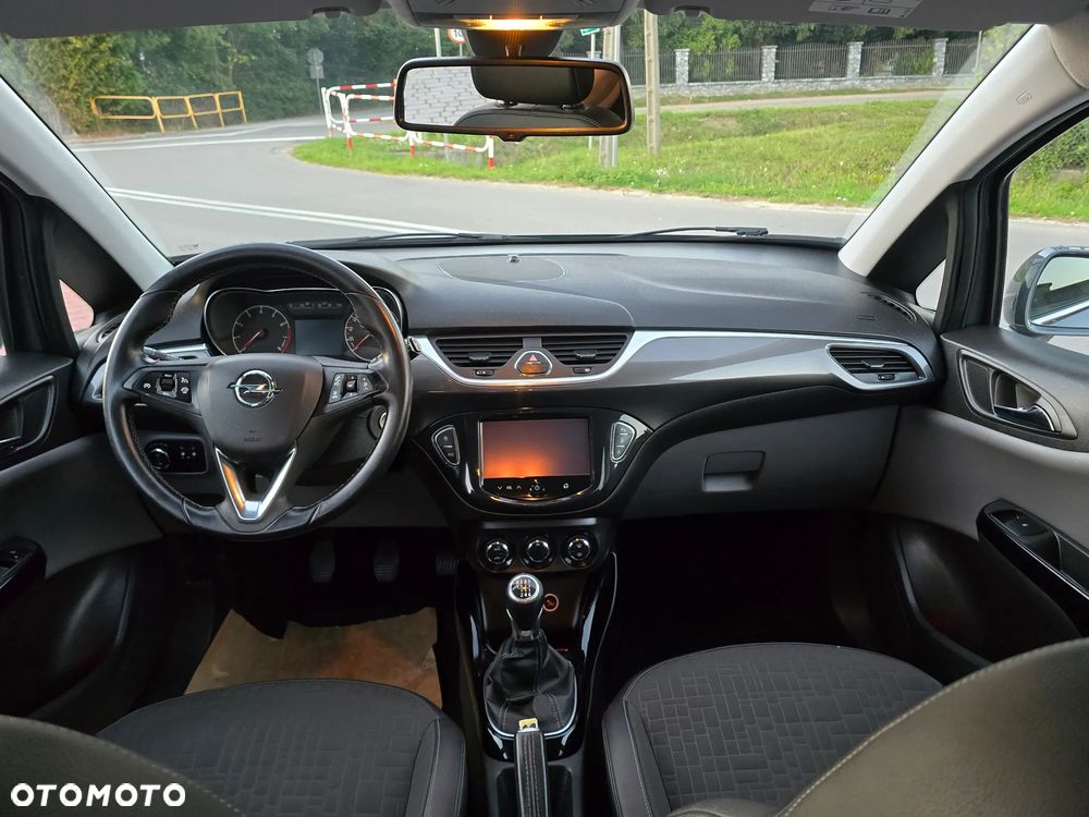 Opel Corsa 1.4 T Cosmo S&S - 24